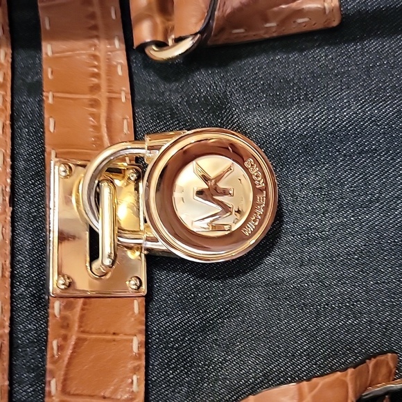 Michael Kors Hamilton Pick Stich Demin Tote with Dust Cover - Picture 5 of 7